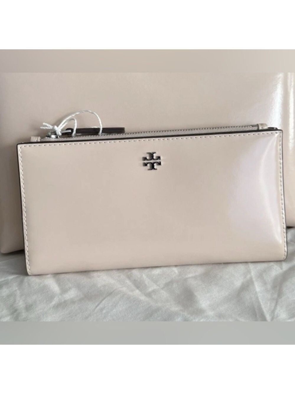 New Tory Burch bake flat Leather Wallet in soft pink - Picture 2 of 5